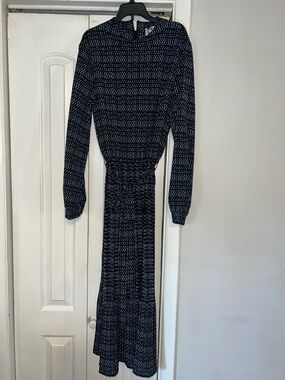 Anne Klein | Dresses | Anne Klein Blue And White Striped Maxi Dress |  Poshmark